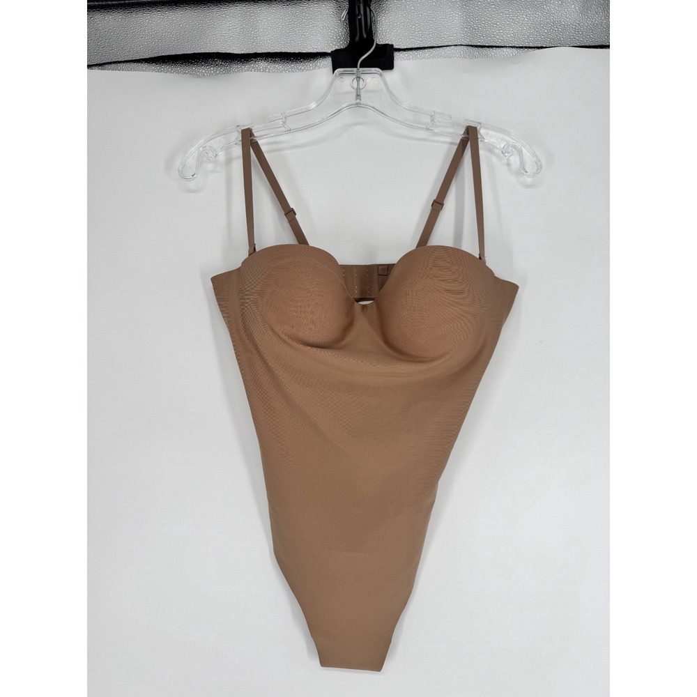 SKIMS Body Molded Underwire Bodysuit Womens‎ Medium Sienna Tan Adjustable Padded